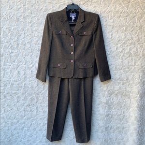 Pendleton Knockabouts Black/Tan Wool Suit Sz12